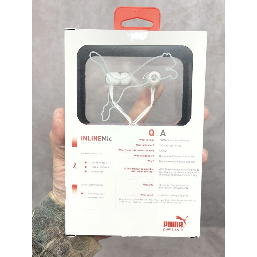 PUMA SOCIAL BUDS IN-EAR HEADPHONES WITH MIC WHITE NEW OLD STOCK VINTAGE 3.5MM
